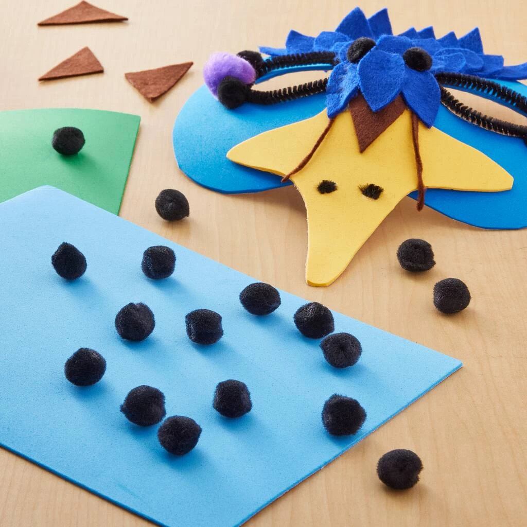 Deals ⭐ 24 Packs: 65 ct. (1,560 total) 1/2" Pom Poms by Creatology™ 💯 4 Deals ⭐ 24 Packs: 65 ct. (1,560 total) 1/2" Pom Poms by Creatology™ 💯 - Image 2